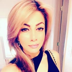 Meet your Posher, Zena